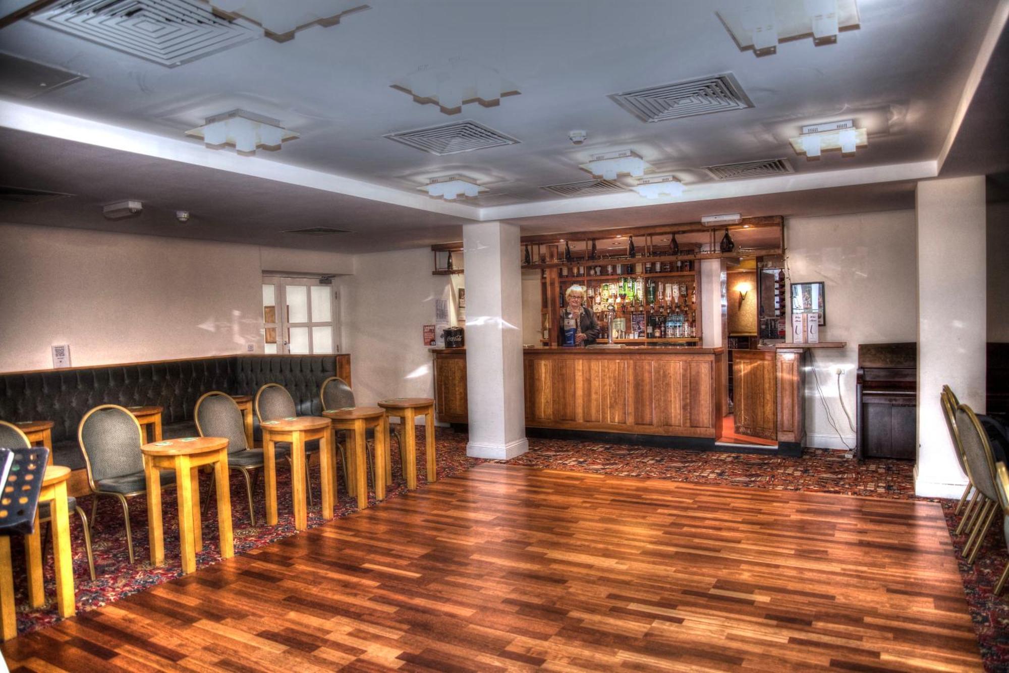 George IV Hotel Criccieth Esterno foto
