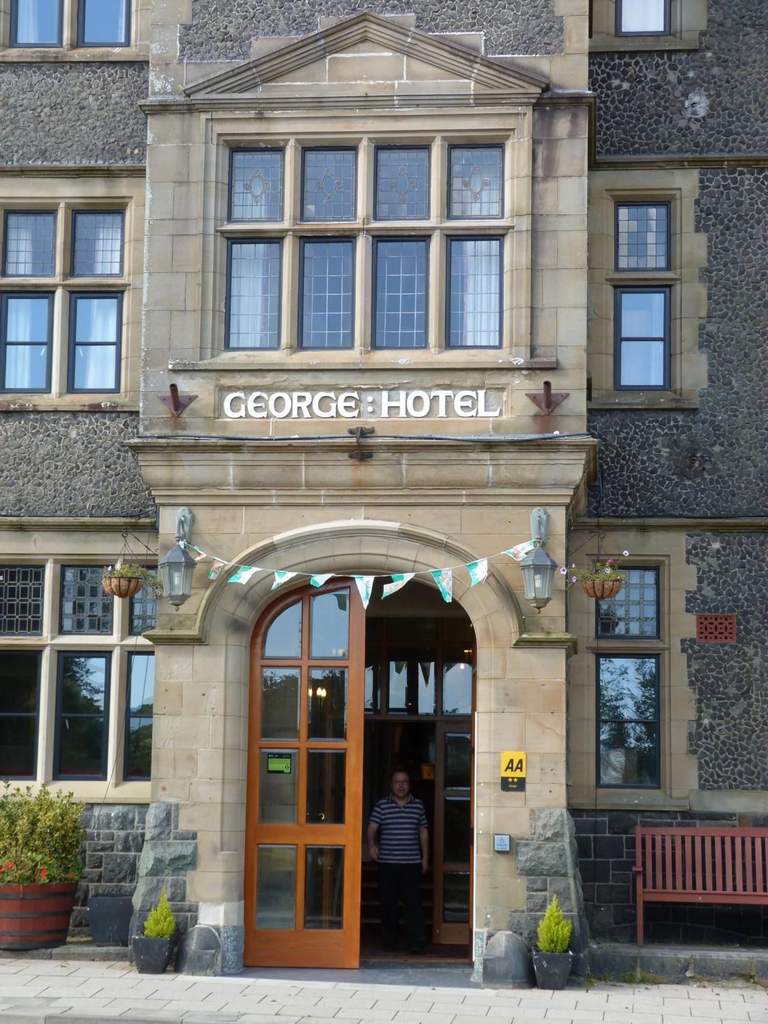 George IV Hotel Criccieth Esterno foto